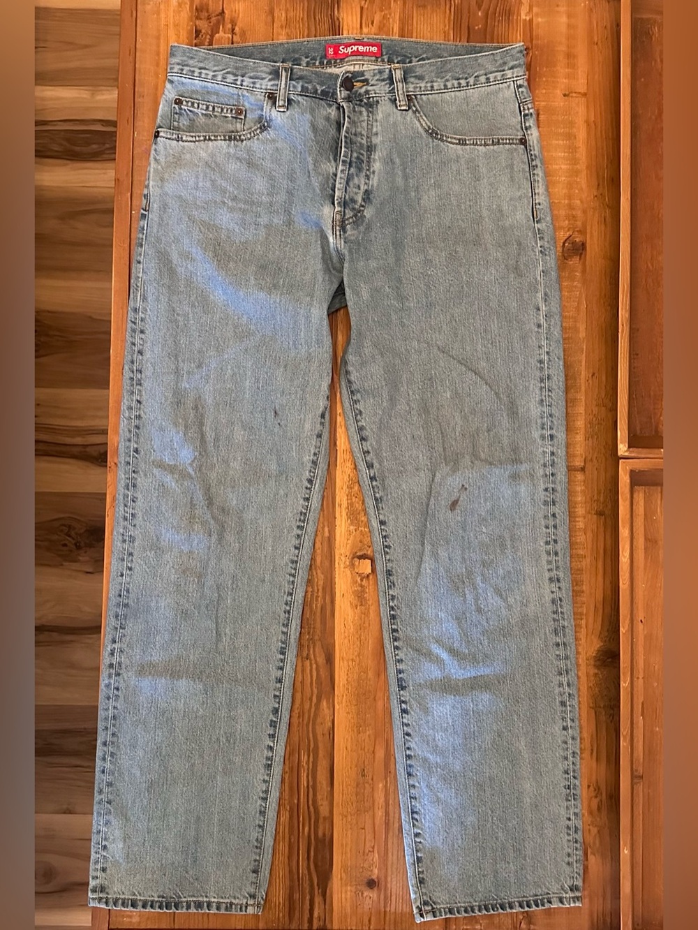 Supreme- Washed Indigo Regular Jeans (32W) (FW25)